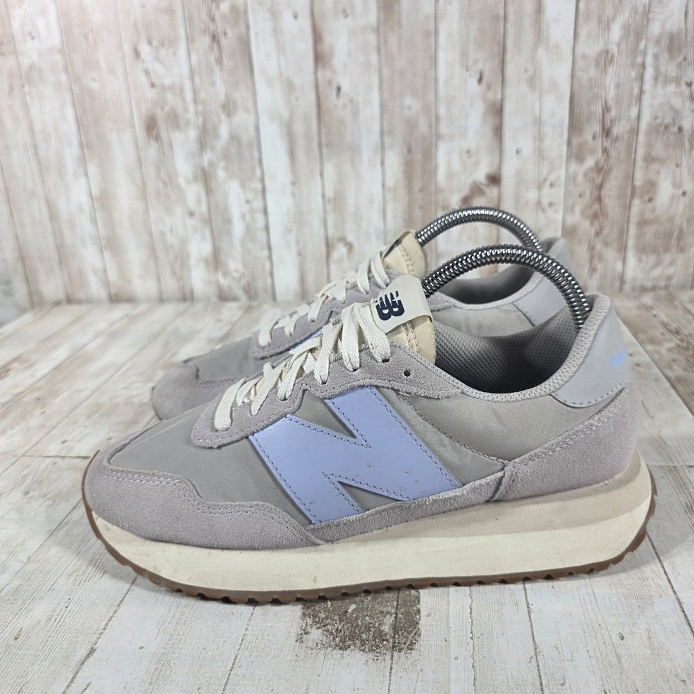 New Balance Women's Gray Sneakers with Light Blue 'N' - Picture 4 of 8